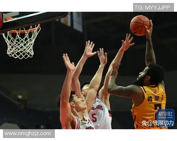 深圳篮球队实力之争引发热议球迷观点各异探讨未来发展方向 深圳篮球队实力之争引发热议球迷观点各异探讨未来发展方向